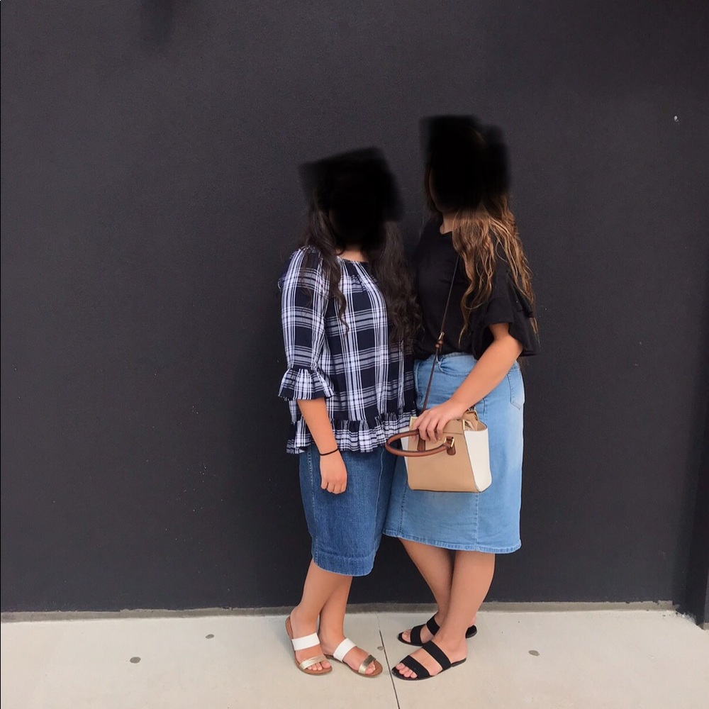 Plaid Ruffled Top - Picture 6 of 7